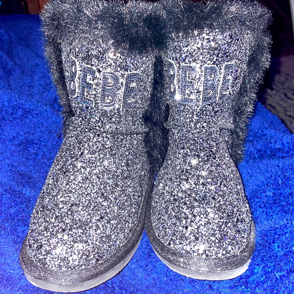 Selling bebe shoe that are feel good to we’re and only weared once